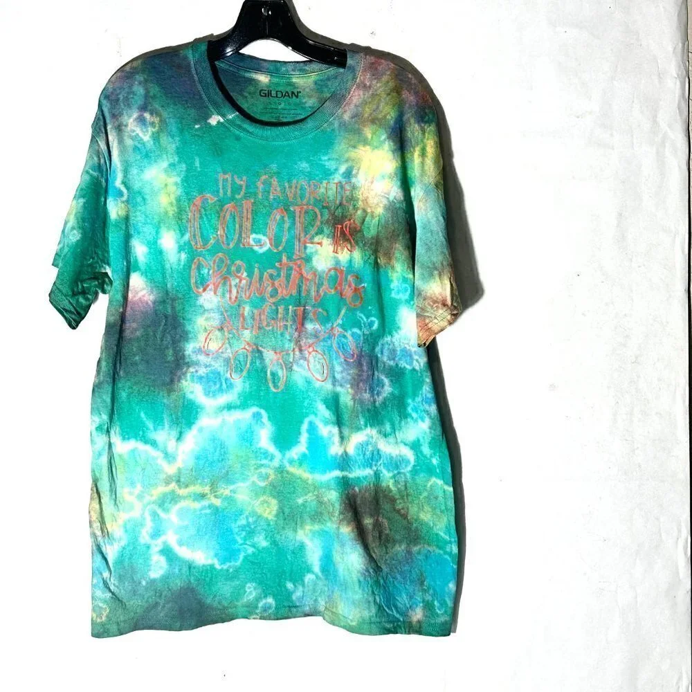 Christmas Tee Shirt Size Large NWOT Green Cotton Unisex Gift Tie Dyed